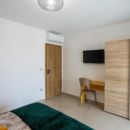 Casa vacanze Schoenes In Modrusani Mit Grossem Garten Žminj